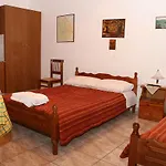 Guest house Maleatis Apollo