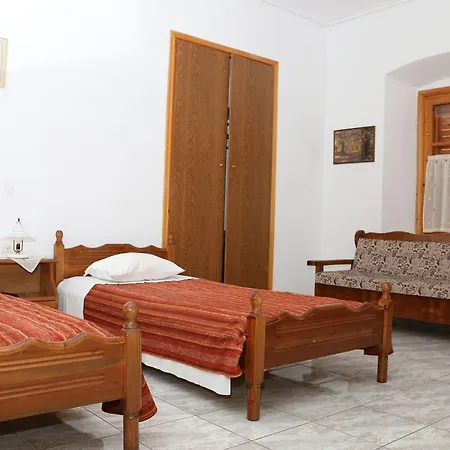 게스트하우스 Maleatis Apollo 3*