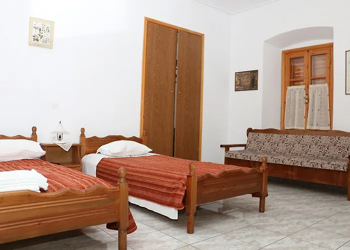 Maleatis Apollo Pensionat 3*